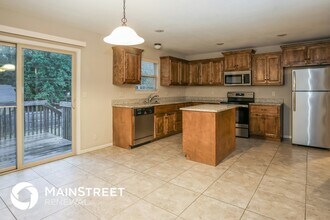 529 S Walnut St in Gardner, KS - Building Photo - Building Photo