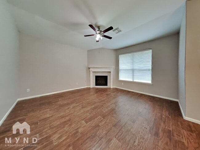 3202 Black Ln in Pearland, TX - Building Photo - Building Photo