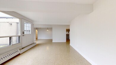 10 Bergamot Ave in Toronto, ON - Building Photo - Building Photo