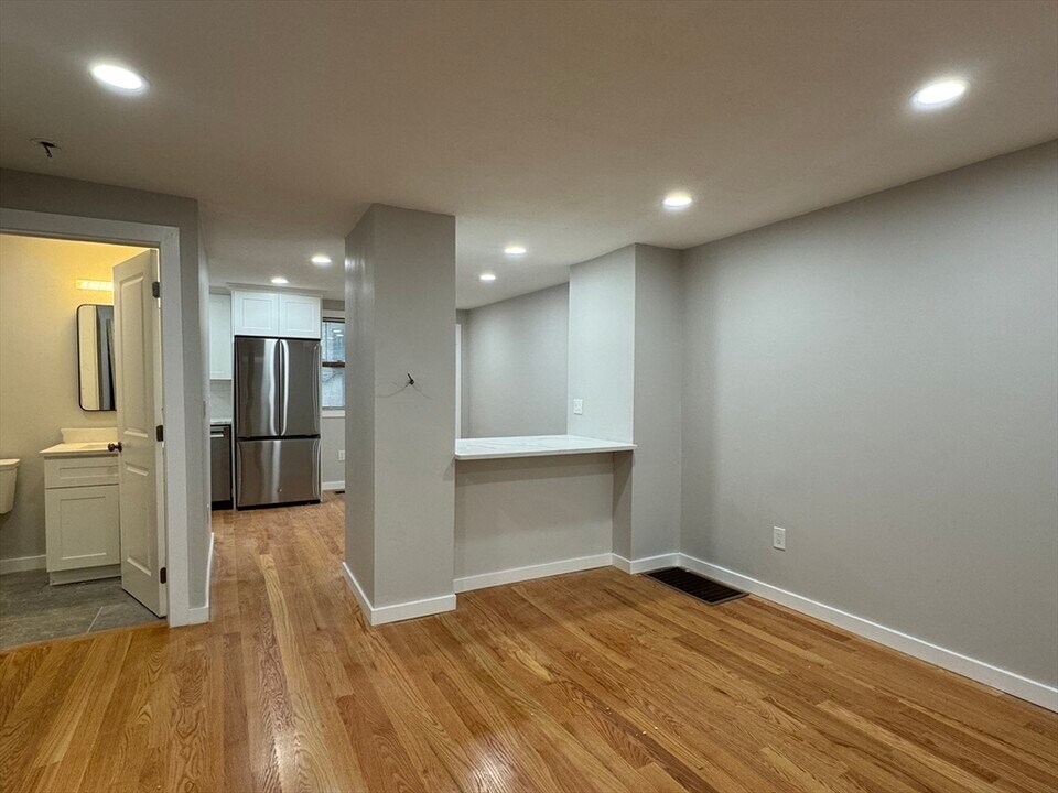 41 Ashford St, Unit 3 in Boston, MA - Building Photo