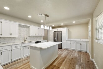 243 Orchard St in Lone Grove, OK - Building Photo - Building Photo