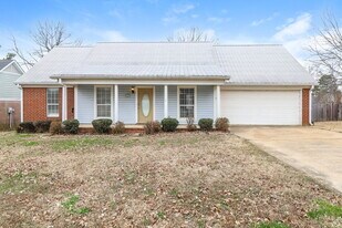 6063 Choctaw Trail in Olive Branch, MS - Building Photo