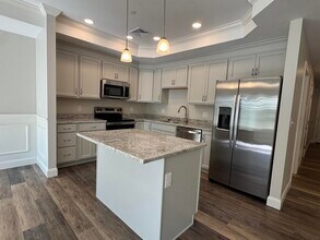 74 Rockingham Rd in Derry, NH - Foto de edificio - Building Photo