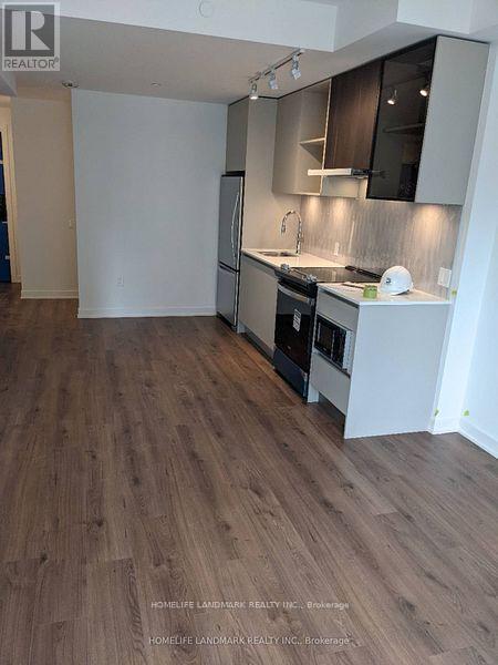 property at 395 Dundas St W