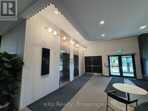 101 Golden Eagle Rd in Waterloo, ON - Building Photo - Building Photo