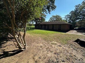 80 Blackmon Dr in Coosada, AL - Building Photo - Building Photo