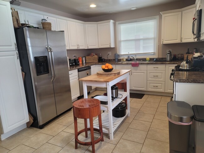 1818 S 4th Pl in St. Charles, IL - Building Photo - Building Photo