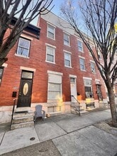 228 N Kenwood Ave in Baltimore, MD - Building Photo - Building Photo