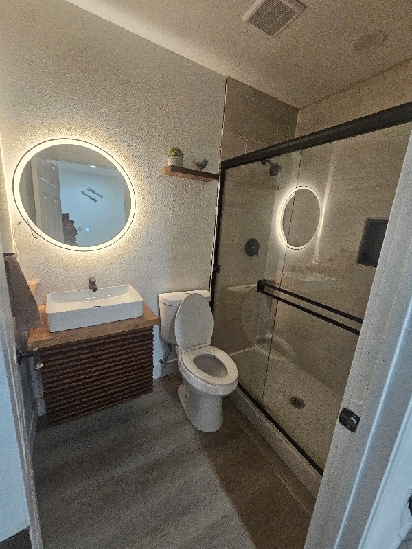 property at 2136 Cascade St