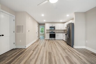 303 Linwood St in Apex, NC - Building Photo - Building Photo