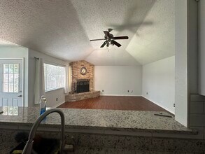 6409 Shady Green in San Antonio, TX - Building Photo - Building Photo