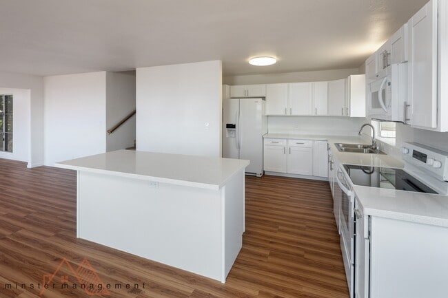 92-1209-1209 Makamai Pl in Kapolei, HI - Building Photo - Building Photo