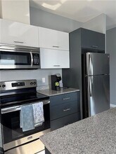 2022 Summerland Ln, Unit 4 in Edinburg, TX - Building Photo - Building Photo