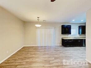 5686 Diamond Palm Ct in Las Vegas, NV - Building Photo - Building Photo