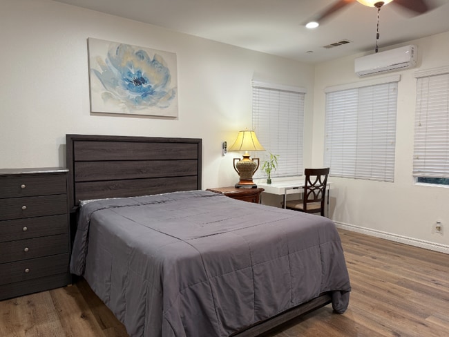 7847 Hazelnut Dr in Corona, CA - Building Photo - Building Photo