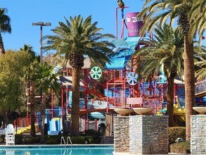 186 Duck Hollow Ave in Las Vegas, NV - Building Photo - Building Photo