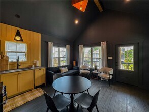 1208 32nd St in Galveston, TX - Building Photo - Building Photo