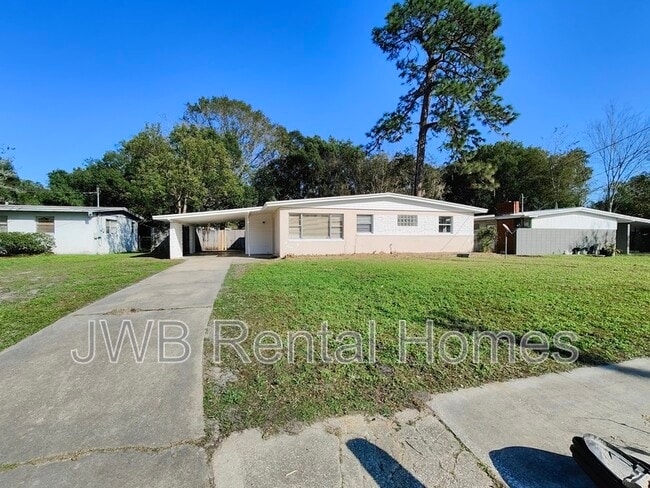 1121 La Marche Dr in Jacksonville, FL - Building Photo - Building Photo