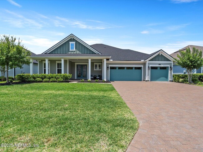 property at 746 Glenneyre Cir