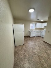 863 Shiloh Ct-Unit -3 in Redding, CA - Building Photo - Building Photo