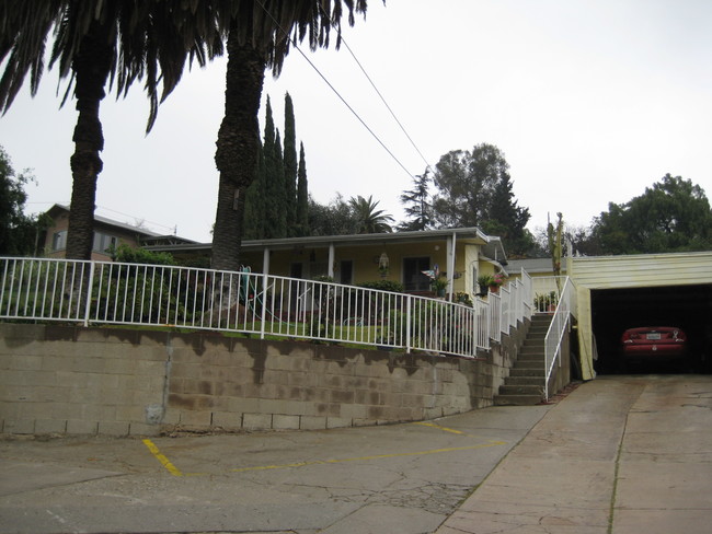 2213 W Avenue 31 in Los Angeles, CA - Building Photo - Building Photo