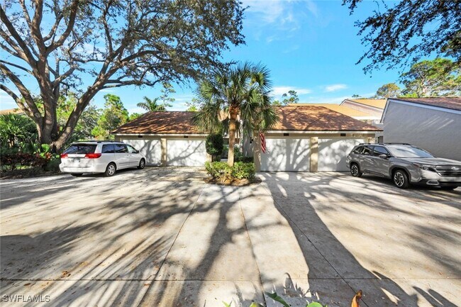 15400 Cedarwood Ln