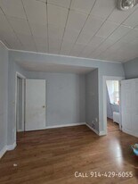 118 Waverly St in Yonkers, NY - Building Photo