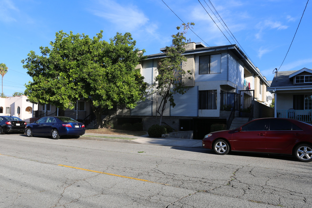 815 E Lomita Ave in Glendale, CA - Building Photo