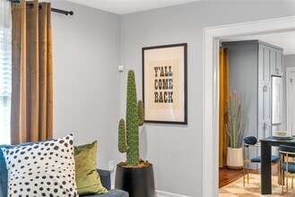 725 Peddie St in Houston, TX - Building Photo - Building Photo