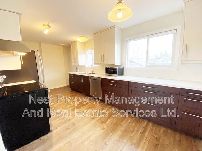 111 Tabor Blvd S in Prince George, BC - Building Photo - Building Photo