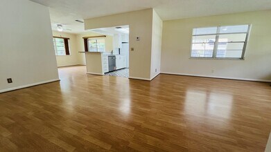 6831 Eastview Dr in Lantana, FL - Building Photo - Building Photo