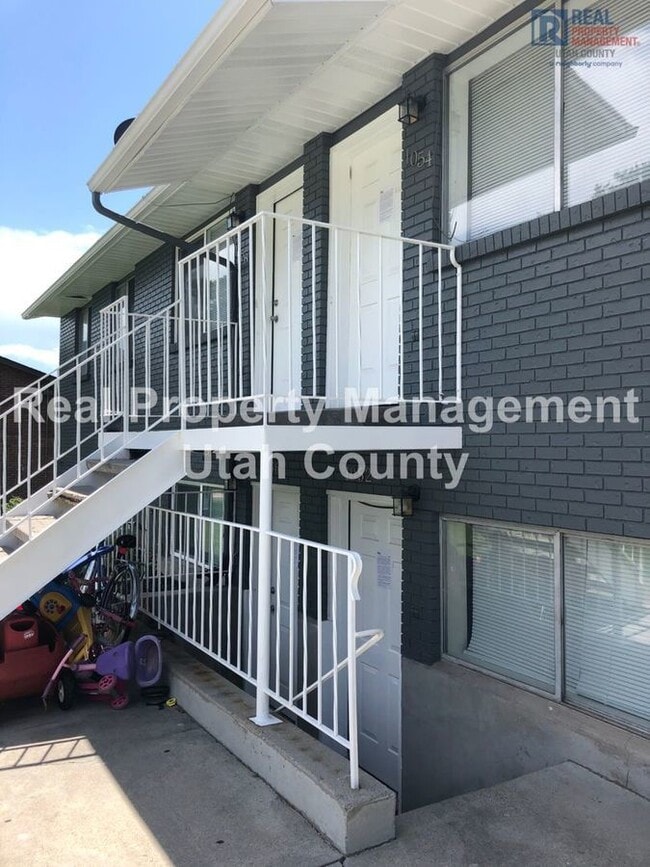 1056 Ellen Cir in Orem, UT - Foto de edificio - Building Photo
