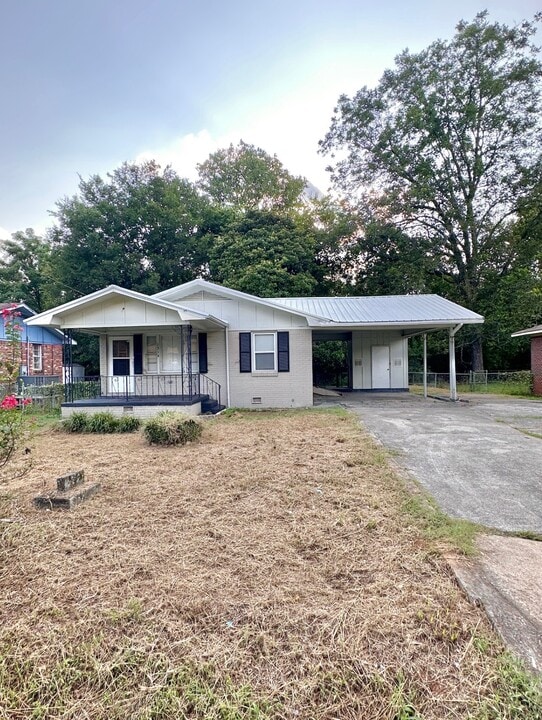 1314 22nd Ave in Bessemer, AL - Building Photo