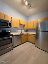 6492 Royal Woods Dr in Ft. Myers, FL - Building Photo - Building Photo