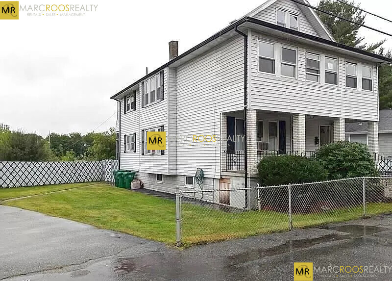 60 Buzzells Ln, Unit 60 in Medford, MA - Foto de edificio