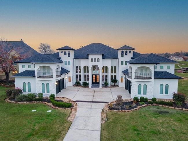 property at 18980 Harbor Side Blvd