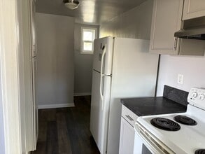 7957 Church Ave, Unit A in Highland, CA - Foto de edificio - Building Photo