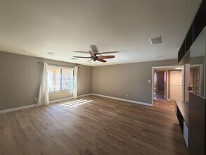 9225 N Arroya Vista Dr W in Phoenix, AZ - Building Photo - Building Photo