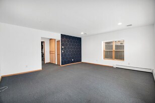 680 Belmont Ave, Unit #2 in North Haledon, NJ - Building Photo