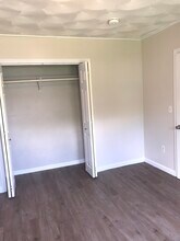 347 Woonasquatucket Ave, Unit 1 in North Providence, RI - Building Photo - Building Photo