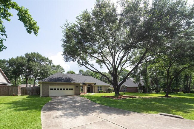 property at 2452 Ripplewood Dr