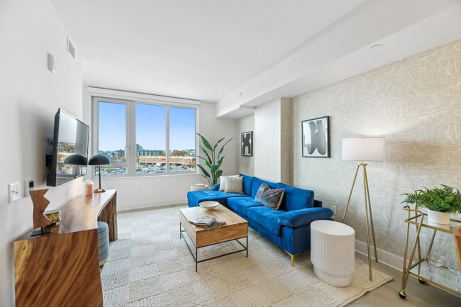 Link Apartments® H Street