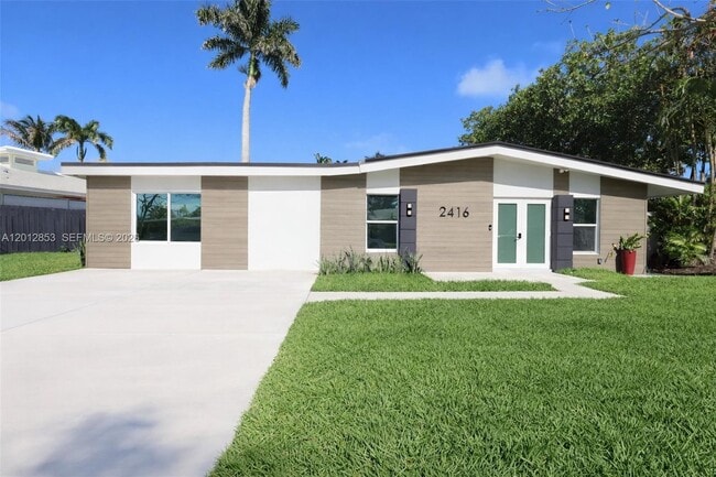 2416 NE 19th Terrace in Wilton Manors, FL - Building Photo - Building Photo