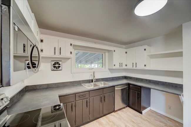 173 Plattsburg Ave in Burlington, VT - Building Photo - Building Photo