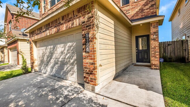 1724 Don Alejandro in Houston, TX - Building Photo - Building Photo