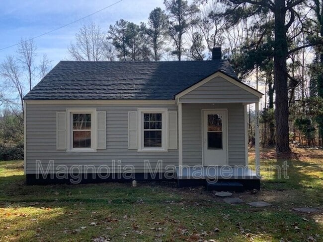 property at 1825 Colonial Ave