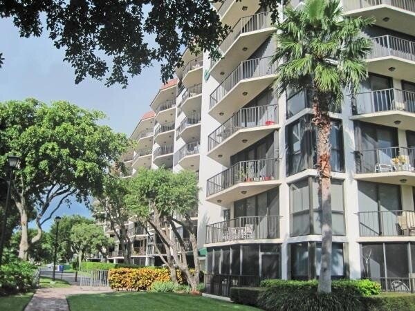 859 Jeffery St, Unit 2080 in Boca Raton, FL - Building Photo - Building Photo