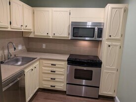 8901 N New River Canal Rd, Unit 22 W in Plantation, FL - Building Photo
