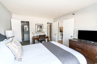 127 Greyrock Pl in Stamford, CT - Building Photo - Building Photo