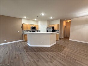 6463 E Elwood Mead Ave in Las Vegas, NV - Building Photo - Building Photo